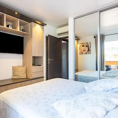 Les Patios-7 By Interhome شقة سان تروبيه