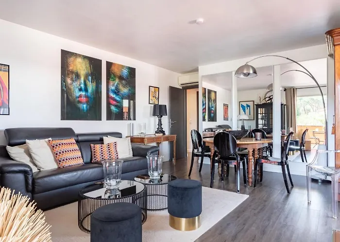 Les Patios-7 By Interhome Saint-Tropez